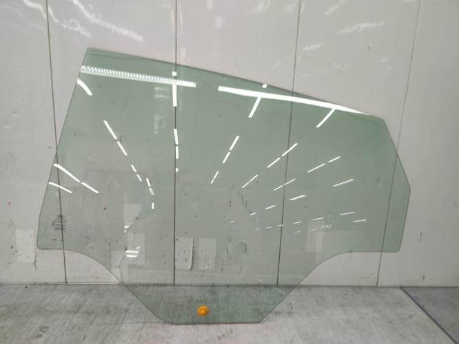 Vitre arriere gauche FORD FIESTA 6 PHASE 1 Essence