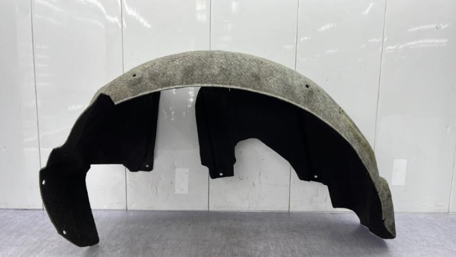 Pare boue arriere droit FORD FIESTA 6 PHASE 1 Essence