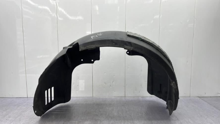 Pare boue avant gauche FORD FIESTA 6 PHASE 1 Essence