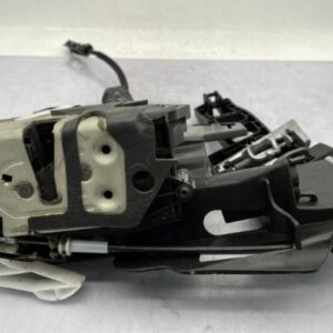 Serrure avant droit FORD FIESTA 6 PHASE 1 Essence