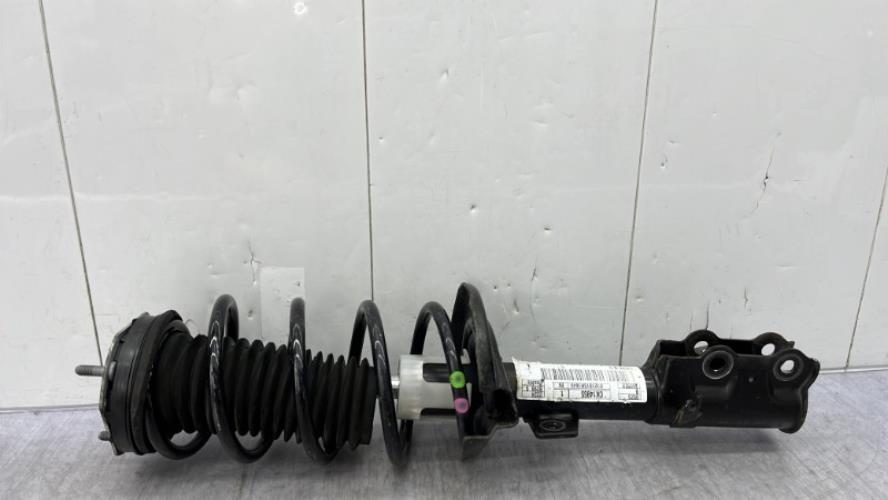 Amortisseur avant droit FORD FIESTA 6 PHASE 1 Essence