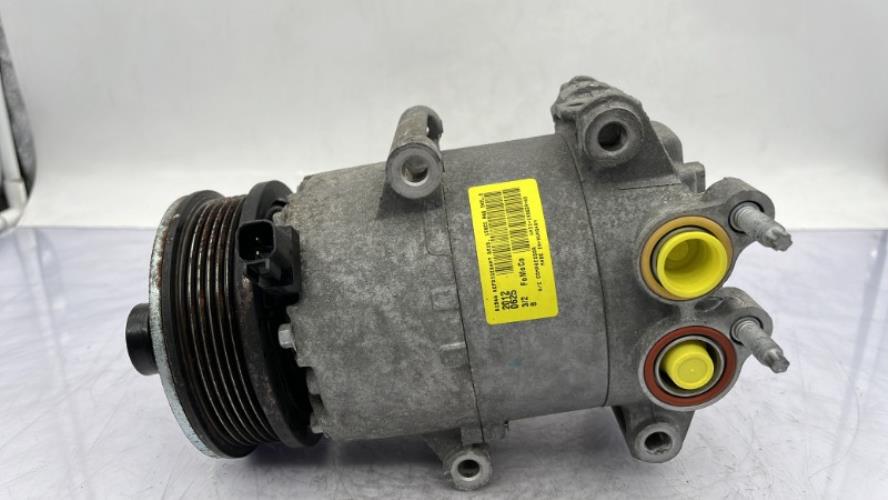 Compresseur clim FORD FIESTA 6 PHASE 1 Essence