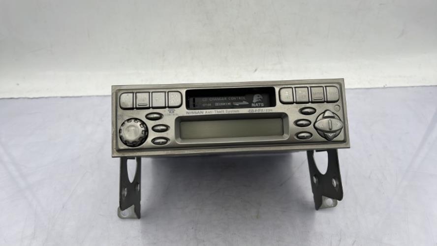 Autoradio d'origine NISSAN X-TRAIL 1 PHASE 1 Diesel