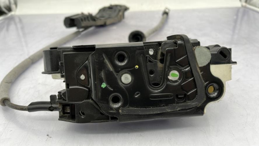 Serrure avant droit VOLKSWAGEN POLO 5 PHASE 1 Diesel