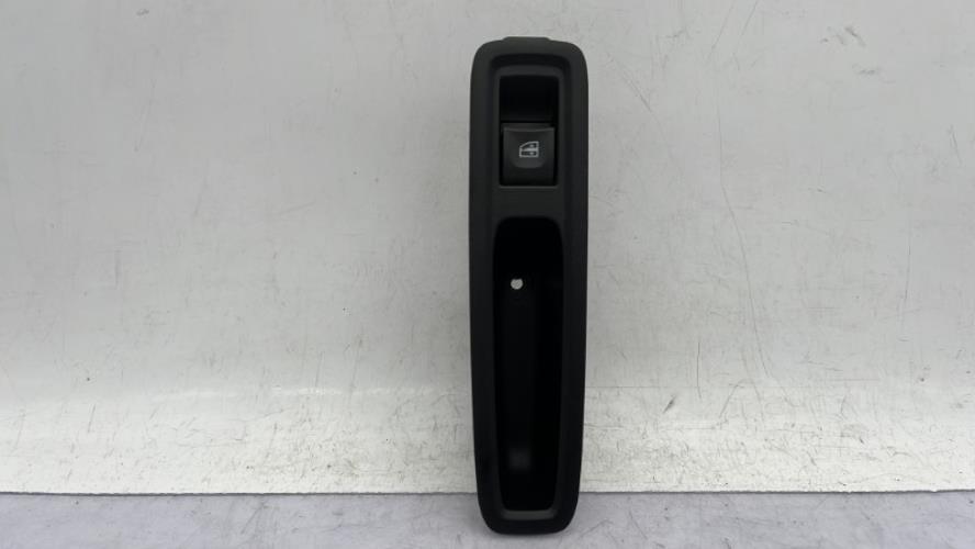 Interrupteur de leve vitre arriere gauche DACIA SANDERO 3 Essence