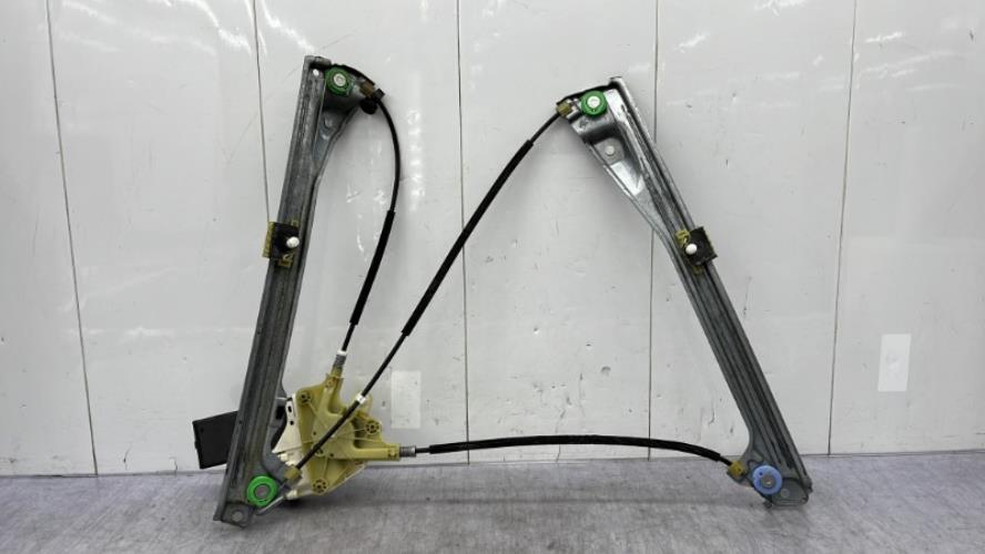 Leve vitre electrique avant droit RENAULT LAGUNA 3 PHASE 2 Diesel