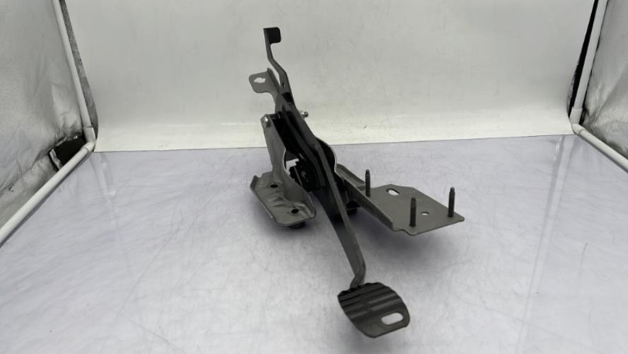 Pedale de frein PEUGEOT 308 2 SW PHASE 2 BREAK Diesel