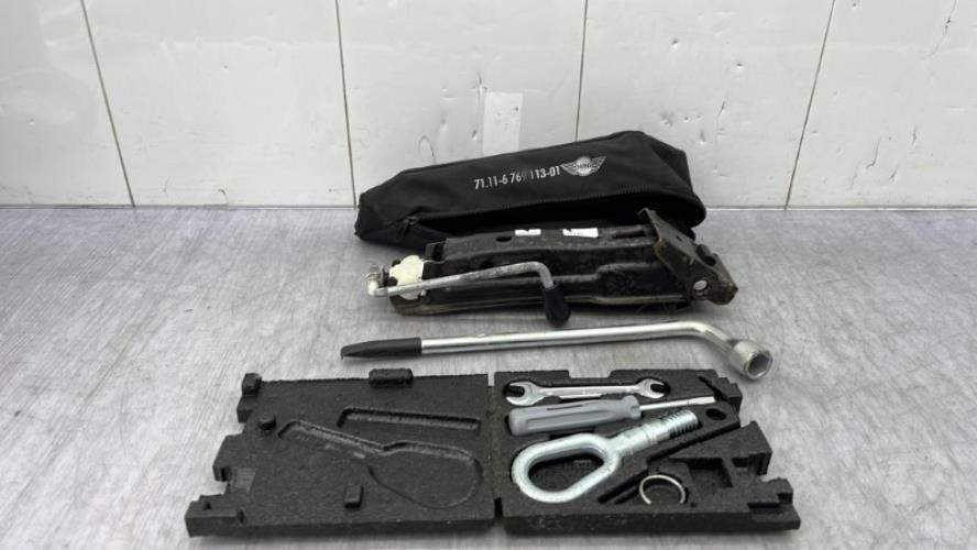 Cric (Ensemble depannage) MINI Diesel