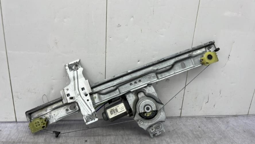 Leve vitre electrique avant droit PEUGEOT 207 PHASE 1 Diesel