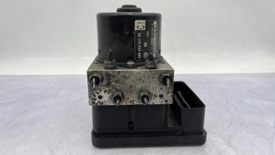 Bloc ABS (freins anti-blocage) VOLKSWAGEN GOLF 5 Diesel