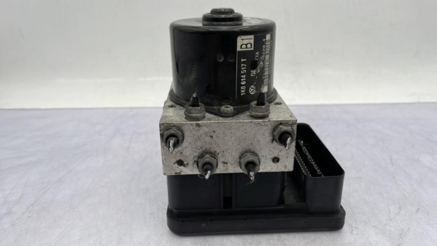 Bloc ABS (freins anti-blocage) VOLKSWAGEN GOLF 5 Diesel