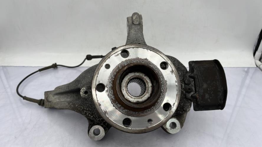 Fusee avant gauche RENAULT LAGUNA 3 PHASE 2 Diesel