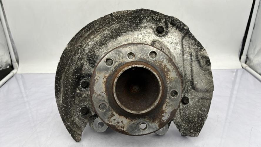 Fusee avant droit BMW SERIE 1 E87 PHASE 1 Diesel