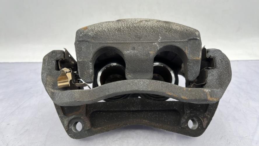 Etrier avant droit (freinage) NISSAN QASHQAI 1 PHASE 2 Diesel