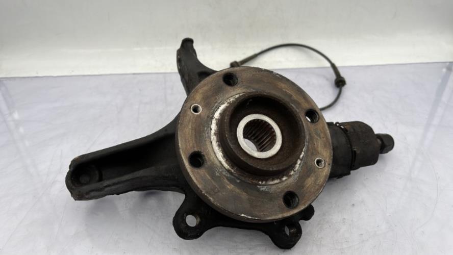 Fusee avant gauche CITROEN C4 2 PHASE 1 Diesel