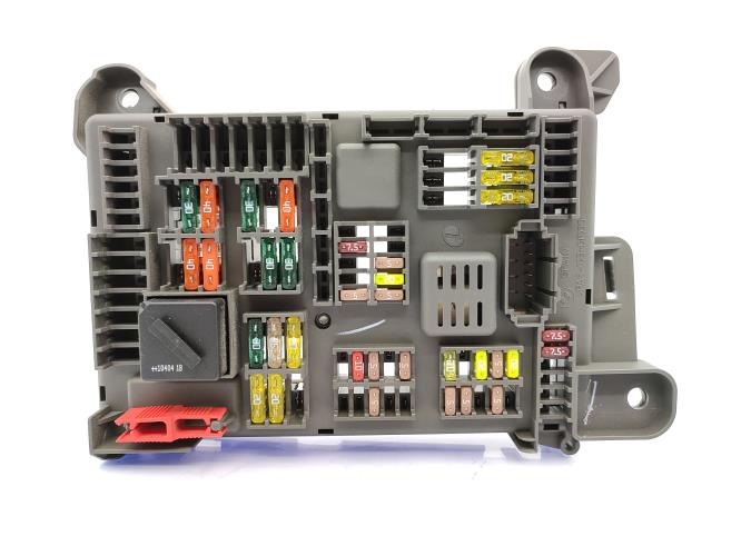 Porte fusible BMW X5 E70 PHASE 2 Diesel