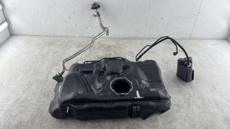 Reservoir MERCEDES CLASSE CLA 117 SHOOTING BREAK Essence