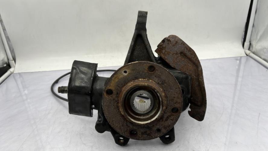 Fusee avant droit PEUGEOT 406 COUPE Essence