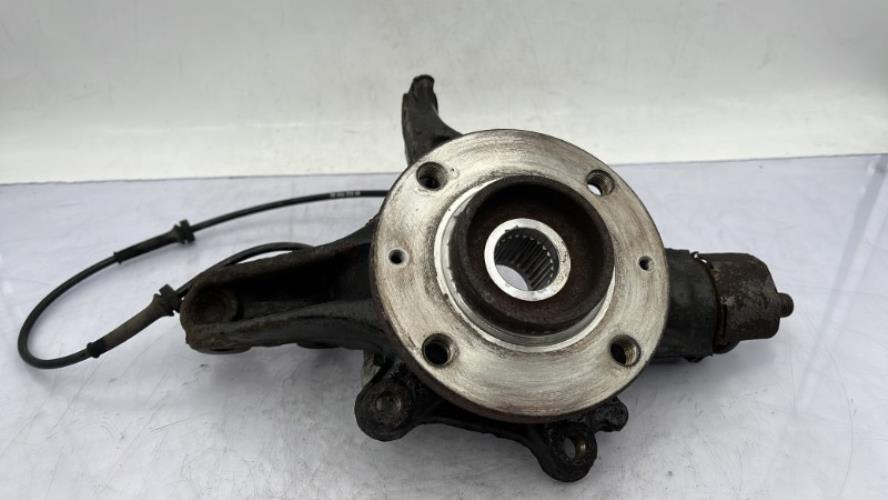 Fusee avant gauche CITROEN BERLINGO 2 PHASE 1 Diesel