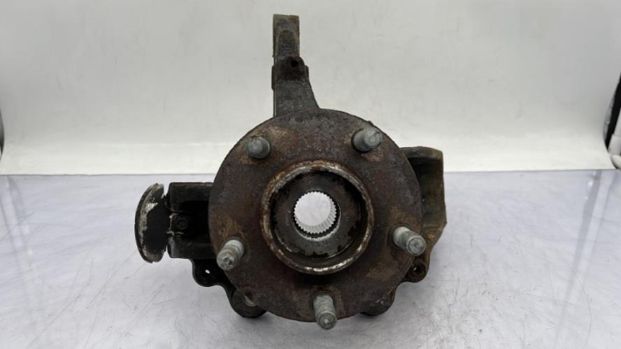 Fusee avant droit FORD FOCUS 2 PHASE 1 Diesel