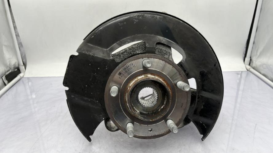 Fusee avant droit OPEL ZAFIRA TOURER C PHASE 1 Diesel