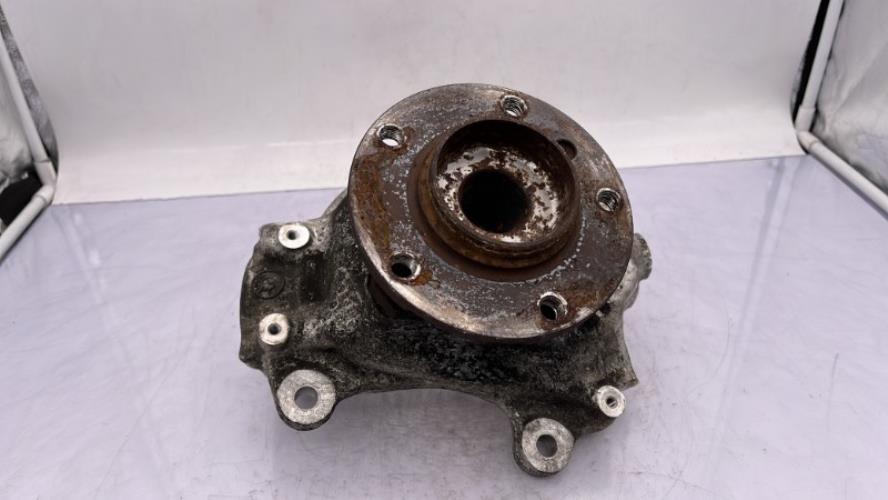 Fusee avant droit BMW SERIE 5 E60 PHASE 2 Diesel