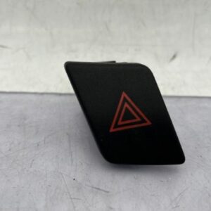 Bouton de warning TOYOTA YARIS 2 PHASE 2 Essence