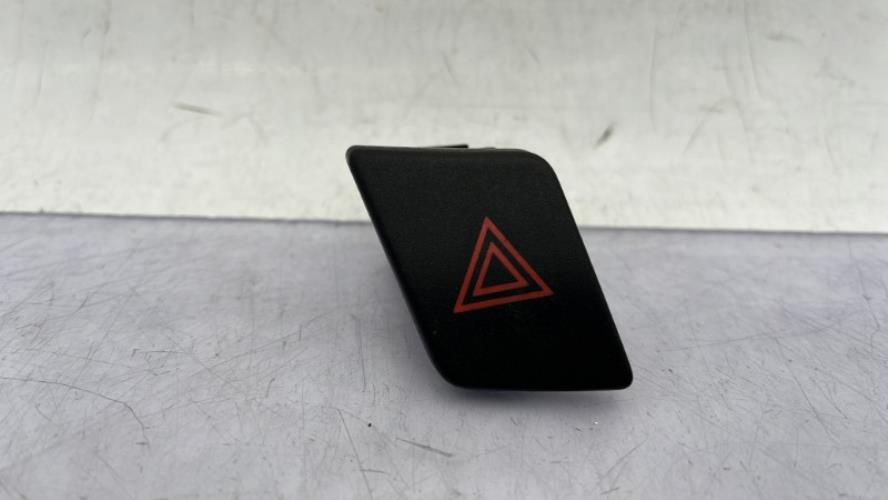 Bouton de warning TOYOTA YARIS 2 PHASE 2 Essence