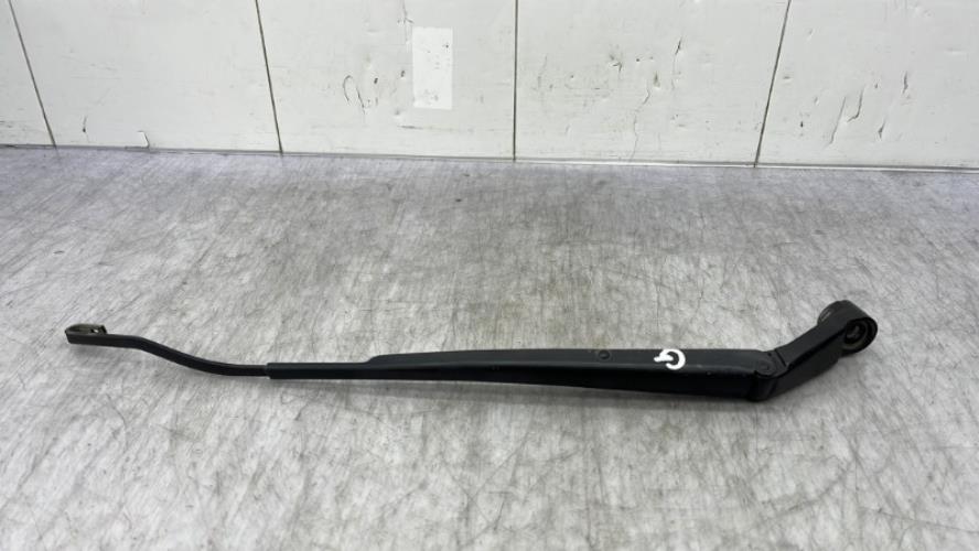 Bras essuie glace avant gauche TOYOTA YARIS 2 PHASE 2 Essence