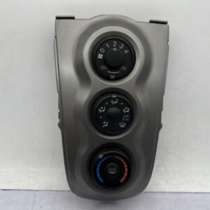 Commande chauffage TOYOTA YARIS 2 PHASE 2 Essence