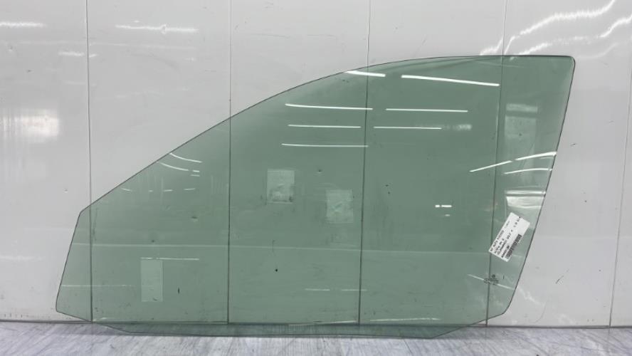 Vitre avant gauche VOLKSWAGEN GOLF 4 Diesel