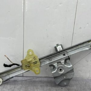 Leve vitre electrique avant droit RENAULT CLIO 4 PHASE 2 Diesel