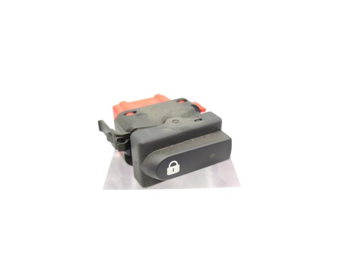Commande de fermeture centralisee RENAULT CLIO 2 PHASE 2 Essence