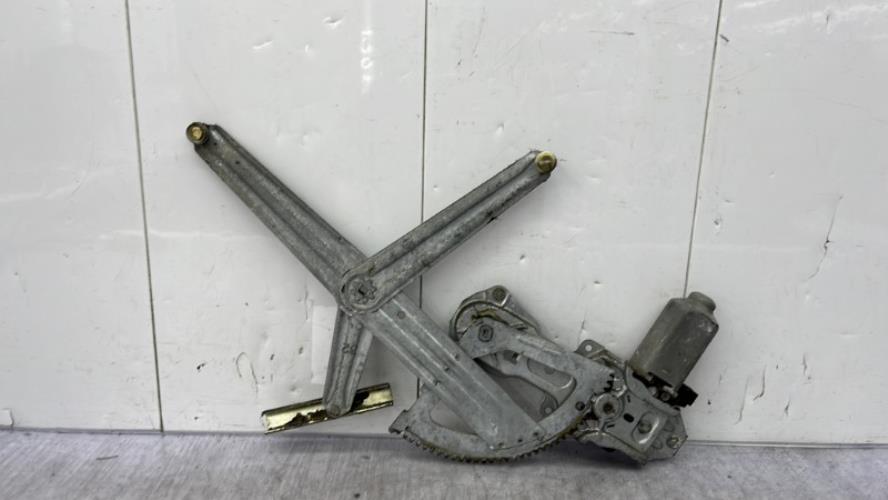 Leve vitre electrique avant droit PEUGEOT 205 PHASE 2 Diesel