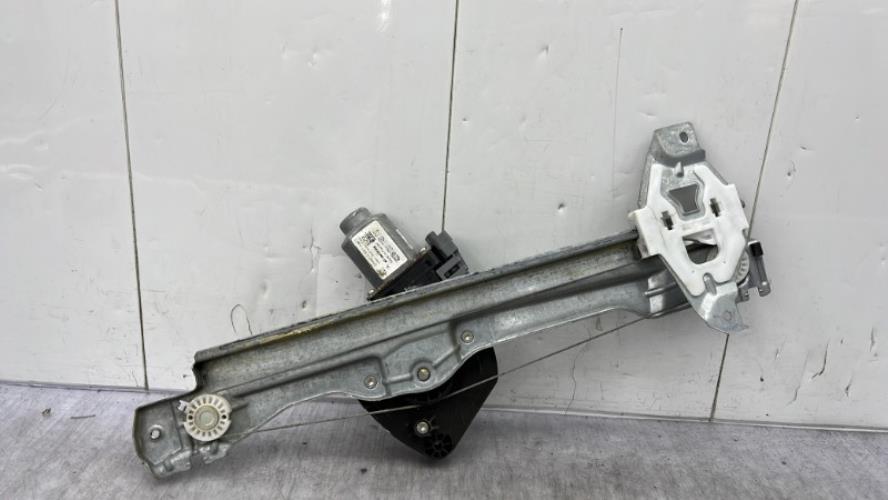 Leve vitre electrique arriere droit CITROEN C4 2 PHASE 1 Diesel