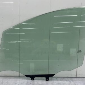 Vitre avant gauche NISSAN MICRA 5 Essence