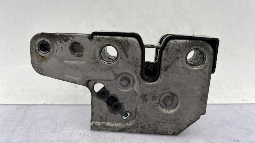 Serrure de capot VOLKSWAGEN TOUAREG 1 PHASE 2 Diesel