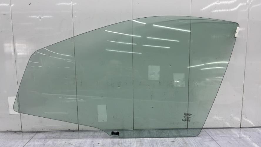 Vitre avant gauche FIAT PUNTO 2 PHASE 1 Essence