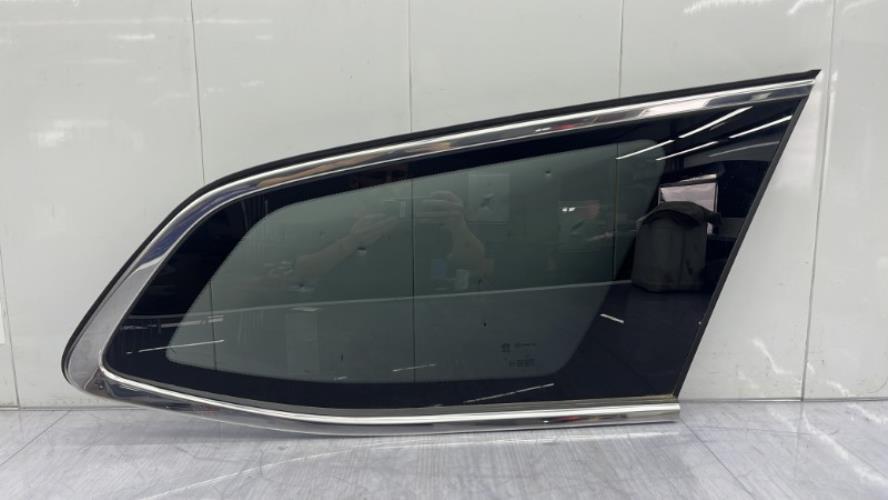 Custode arriere droit PEUGEOT 308 2 SW PHASE 2 BREAK Diesel