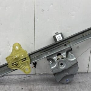 Leve vitre electrique avant droit RENAULT CLIO 4 PHASE 2 Diesel