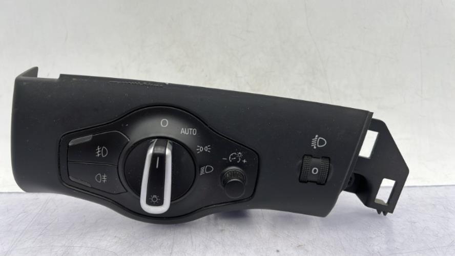 Commande de phare AUDI A4 3 AVANT PHASE 1 BREAK Diesel