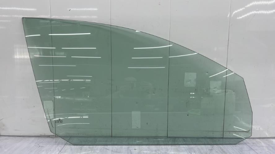 Vitre avant droit VOLKSWAGEN GOLF 5 Diesel