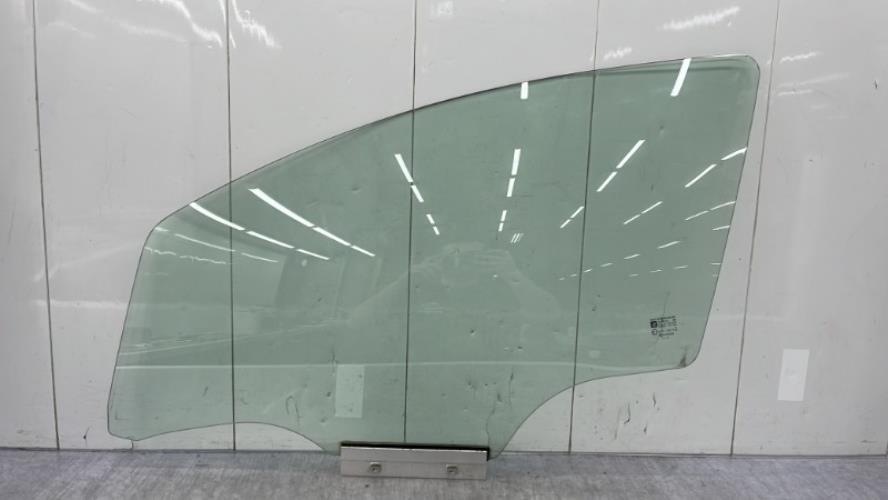 Vitre avant gauche OPEL CORSA D PHASE 1 Diesel
