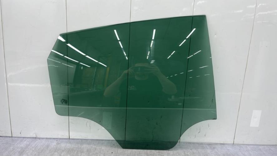 Vitre arriere droit SEAT IBIZA 4 PHASE 2 Diesel