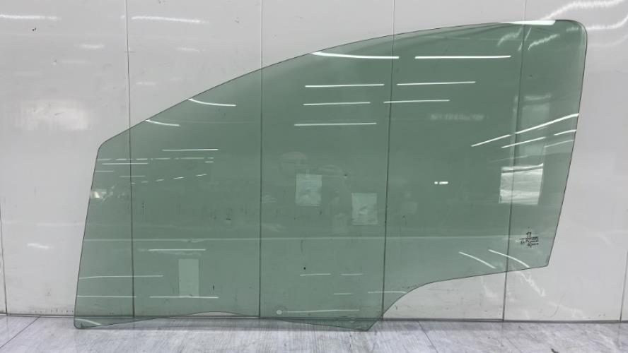 Vitre avant gauche PEUGEOT 207 PHASE 2 Diesel