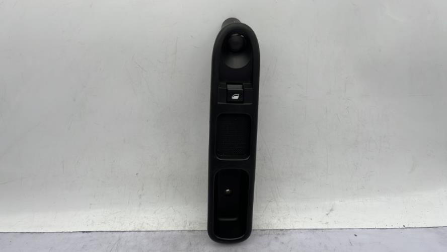 Interrupteur de leve vitre avant droit PEUGEOT 207 PHASE 2 Diesel