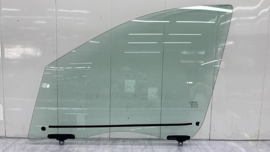Vitre avant gauche RENAULT SCENIC 3 PHASE 1 Diesel