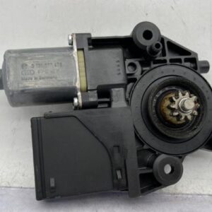 Moteur leve vitre avant droit RENAULT SCENIC 3 PHASE 1 Diesel