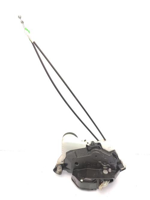 Serrure avant droit TOYOTA YARIS 2 PHASE 2 Essence