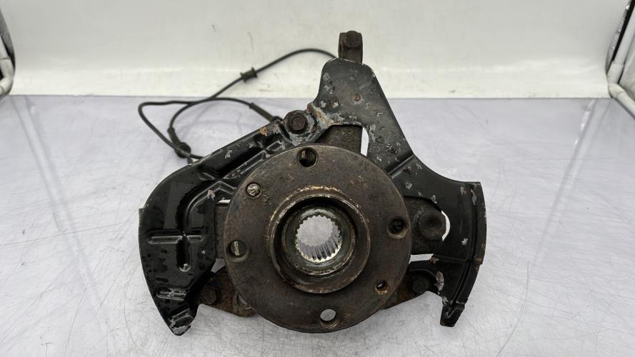 Fusee avant gauche FIAT 500 2 CABRIO PHASE 1 Diesel